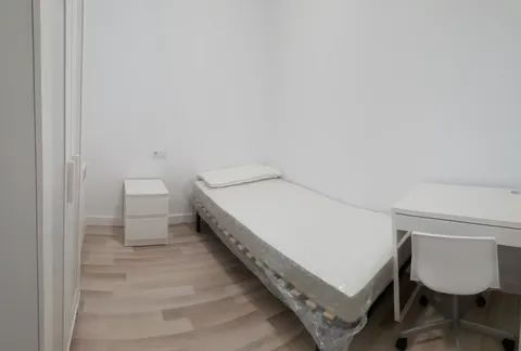 Habitación 95 m², Lérida