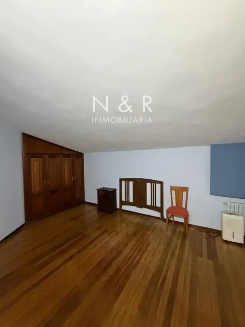 Pis de 138 m² a Santiago de Compostel·la