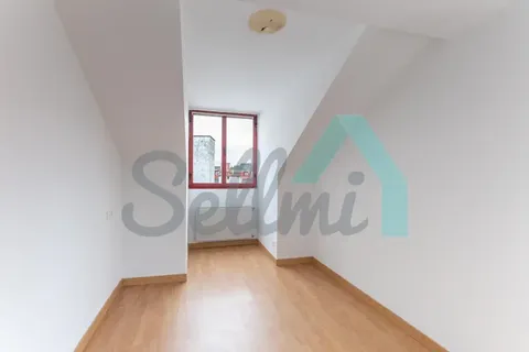 Pis de 137 m² a Oviedo