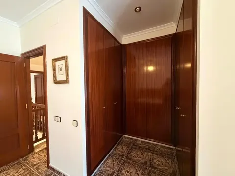Casa de 236 m² a Rafelbunyol
