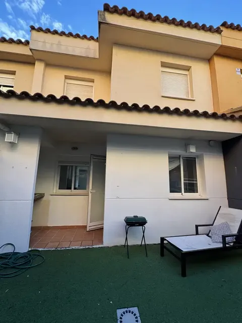 Casa de 165 m² a Requena