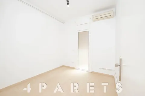 Pis de 80 m² a Badalona
