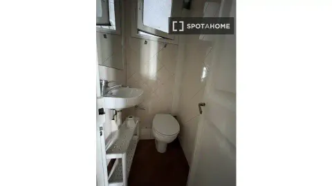 Room for rent, Barcelona