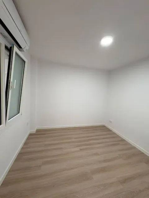 Pis de 82 m² a Terrassa