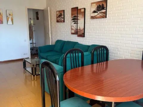 Pis de 100 m² a Viana do Bolo