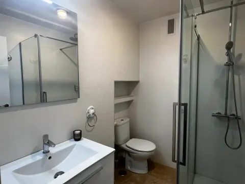 Кімната в оренду, Madrid