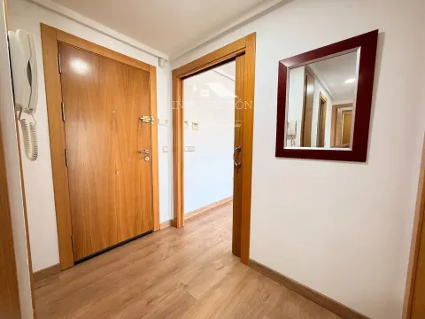 Flat 101 m² in Albacete
