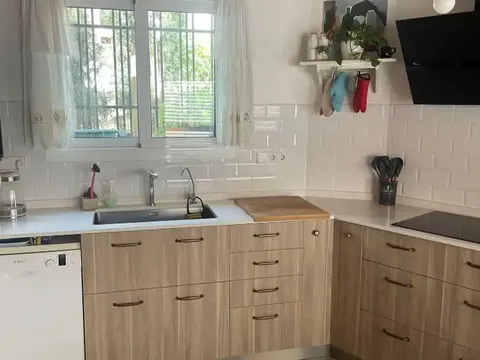 Chambre à louer, Fornells de la Selva
