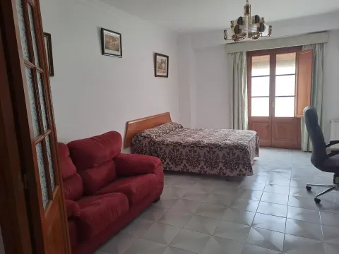 Room for rent, Osuna (4/11)