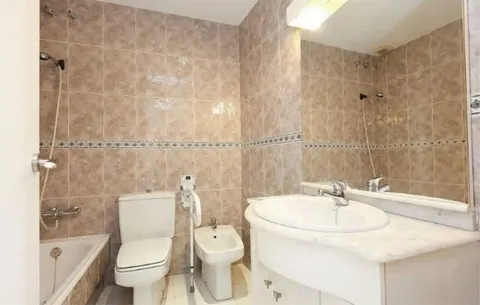 Wohnung 97 m² in l'Hospitalet de Llobregat