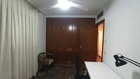 Habitació de lloguer, Aielo de Malferit