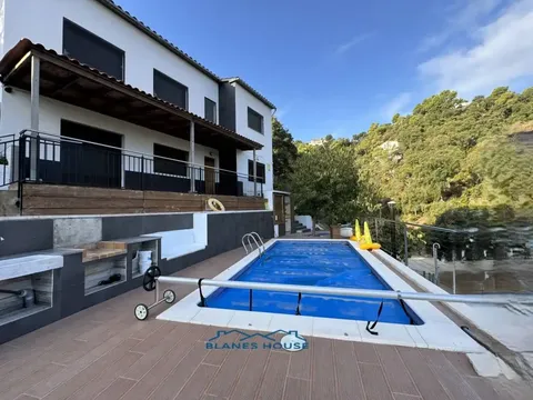Maison 254 m² à Palafolls