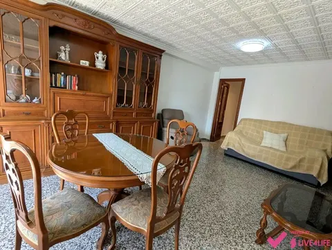 Wohnung 90 m² in Valencia