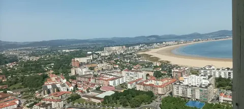 Pis de 70 m² a Laredo
