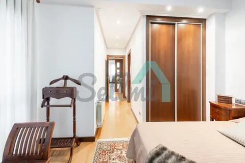 Wohnung 92 m² in Oviedo