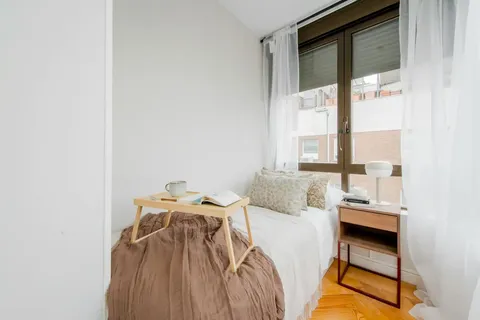 Room for rent, Madrid