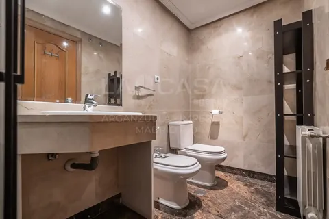 Wohnung 94 m² in Madrid