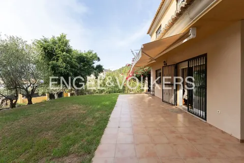 Casa de 350 m² a Petrés