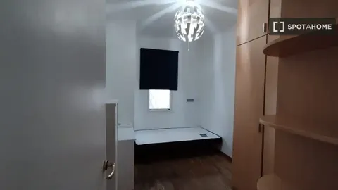 Habitación en alquiler, Barcelona (4/12)