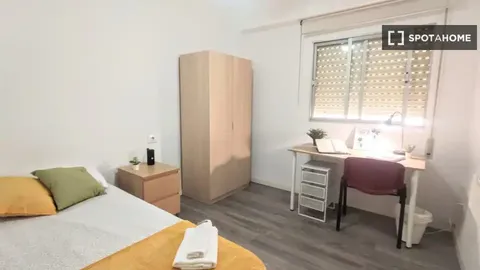 Habitació de lloguer, Burjassot