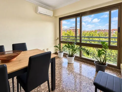 Pis de 80 m² a València
