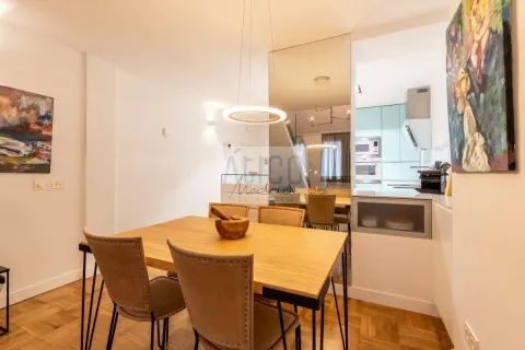 Flat 80 m² in Madrid