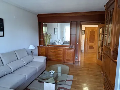 Appartamento 76 m² a Barañáin / Barañain