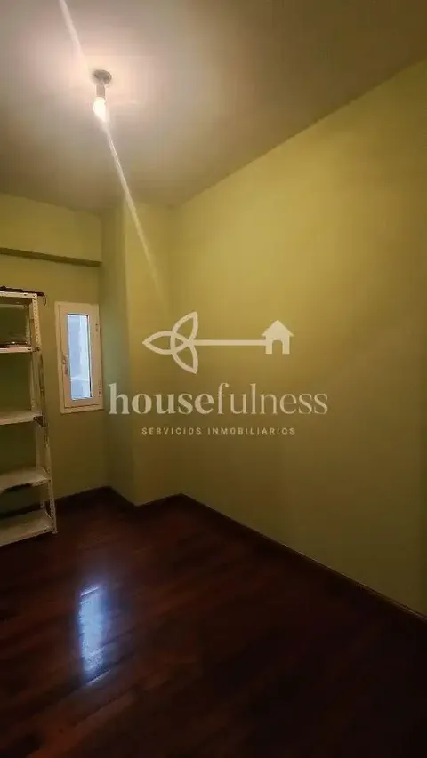 Pis de 1001 m² a Narón