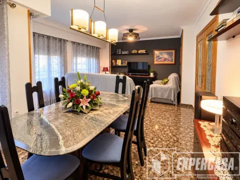 Wohnung 102 m² in Valencia
