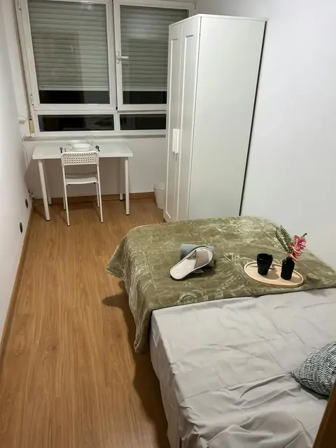 Room for rent, Madrid