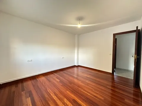 Pis de 350 m² a Santiago de Compostel·la