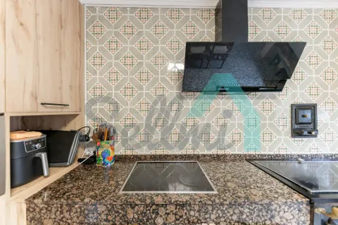 House 109 m² in Salas