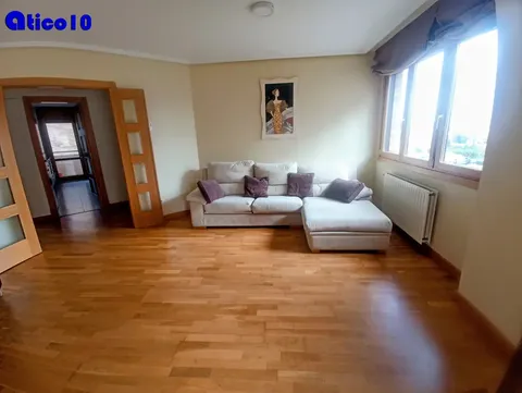 Wohnung 92 m² in Oviedo