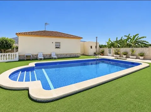 Casa de 504 m² a Oriola