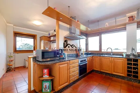 Casa de 247 m² a Vigo