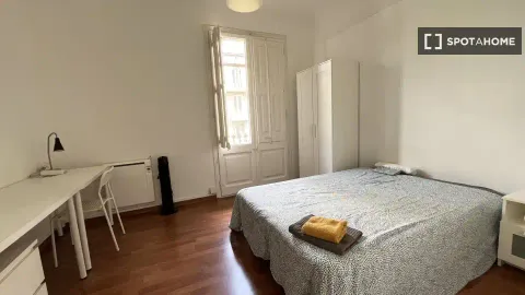 Room for rent, Barcelona