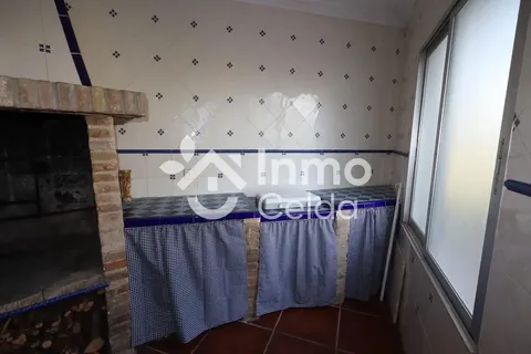 Будинок 136 м² у Chiva