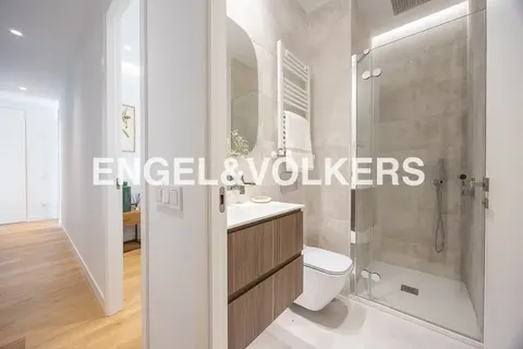 Wohnung 83 m² in Madrid