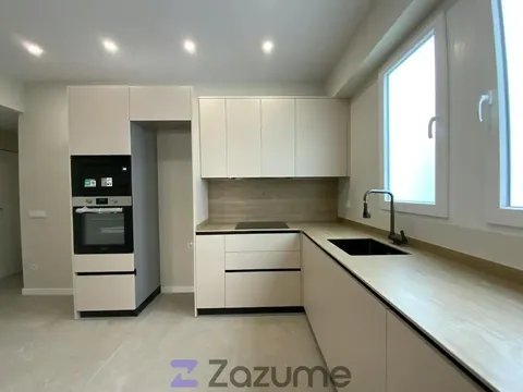 Pis de 77 m² a València