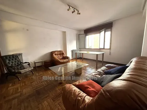 Pis de 86 m² a Oviedo