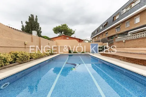 Haus 150 m² in Castelldefels