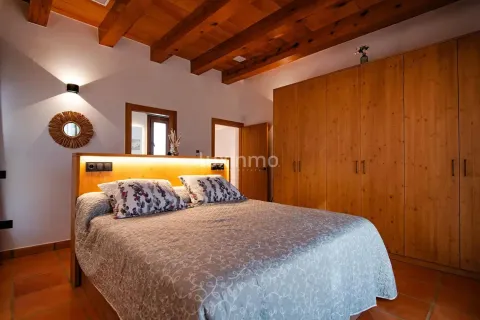 Haus 375 m² in Llíber