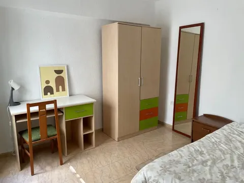 Pis de 80 m² a Còrdova