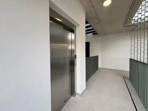 Piso de 80 m² en Granada