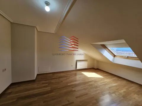 Pis de 147 m² a Ourense