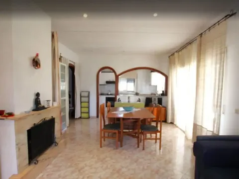 Habitació de lloguer, Olivella