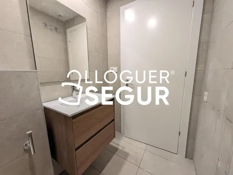 Pis de 68 m² a Barberà del Vallès
