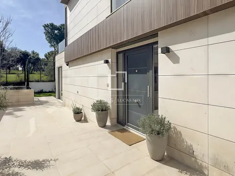 Casa de 350 m² a Alcobendas