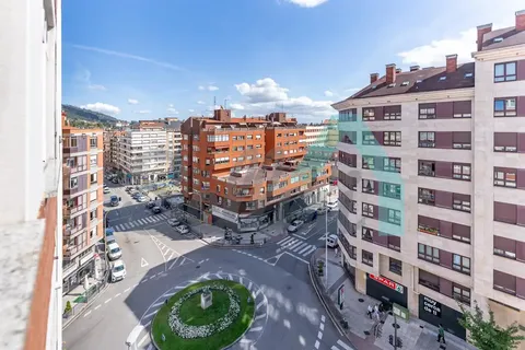 Appartamento 98 m² a Oviedo