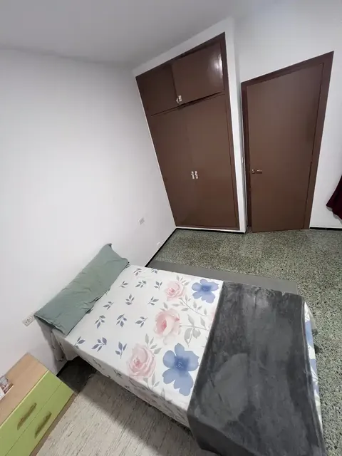 Habitació de lloguer, Vilobí d'Onyar (2/4)